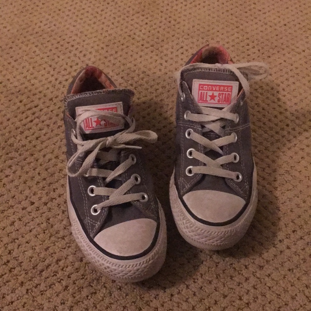 Converse size 6
